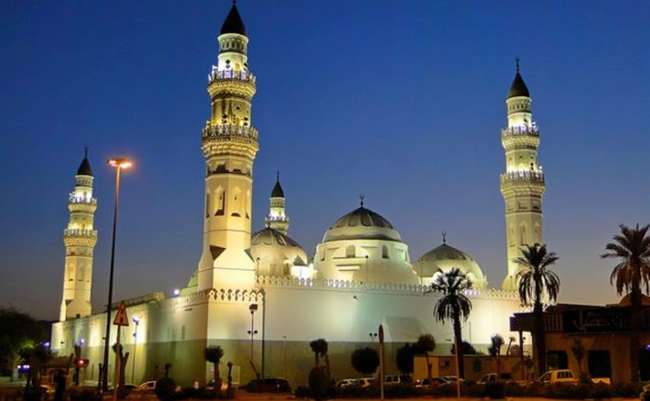 المساجد التي ستقام فيها صلاة العيد في ينبع 2022